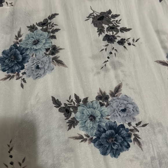 Cream Cold Shoulder Top - Picture 2 of 2